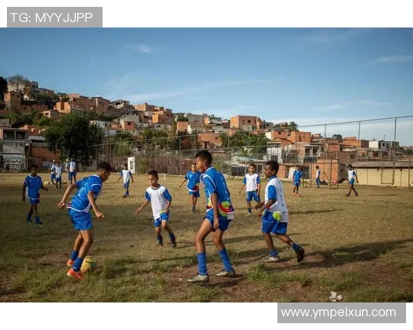 探索周边足球的魅力与发展潜力助力社区体育文化的繁荣与提升